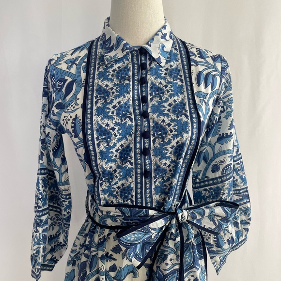 Elegant Blue Floral Midi Dress - Picture 2 of 5